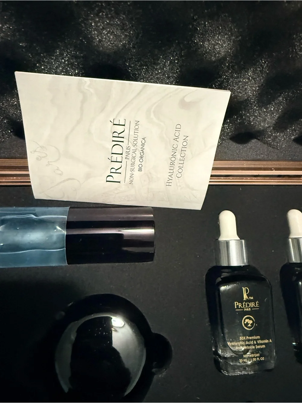 Preditore Skincare Set - Black and Gold Cleanser & Exfoliant Collection - Picture 4 of 7